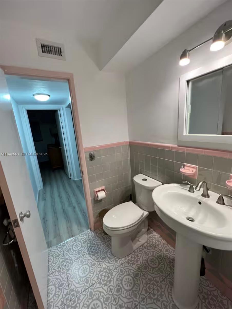 HOLLYWOOD COUNTRY CLUB DI - Residential