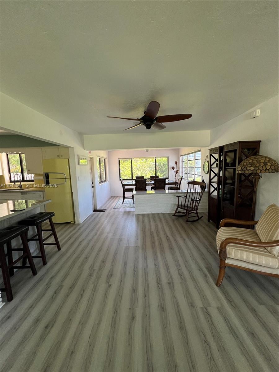 HOLLYWOOD COUNTRY CLUB DI - Residential