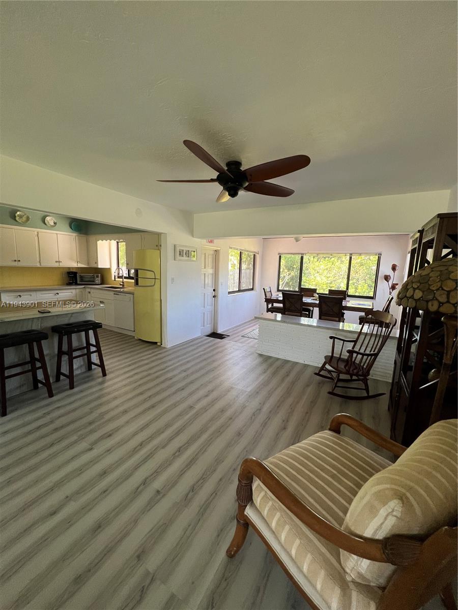 HOLLYWOOD COUNTRY CLUB DI - Residential