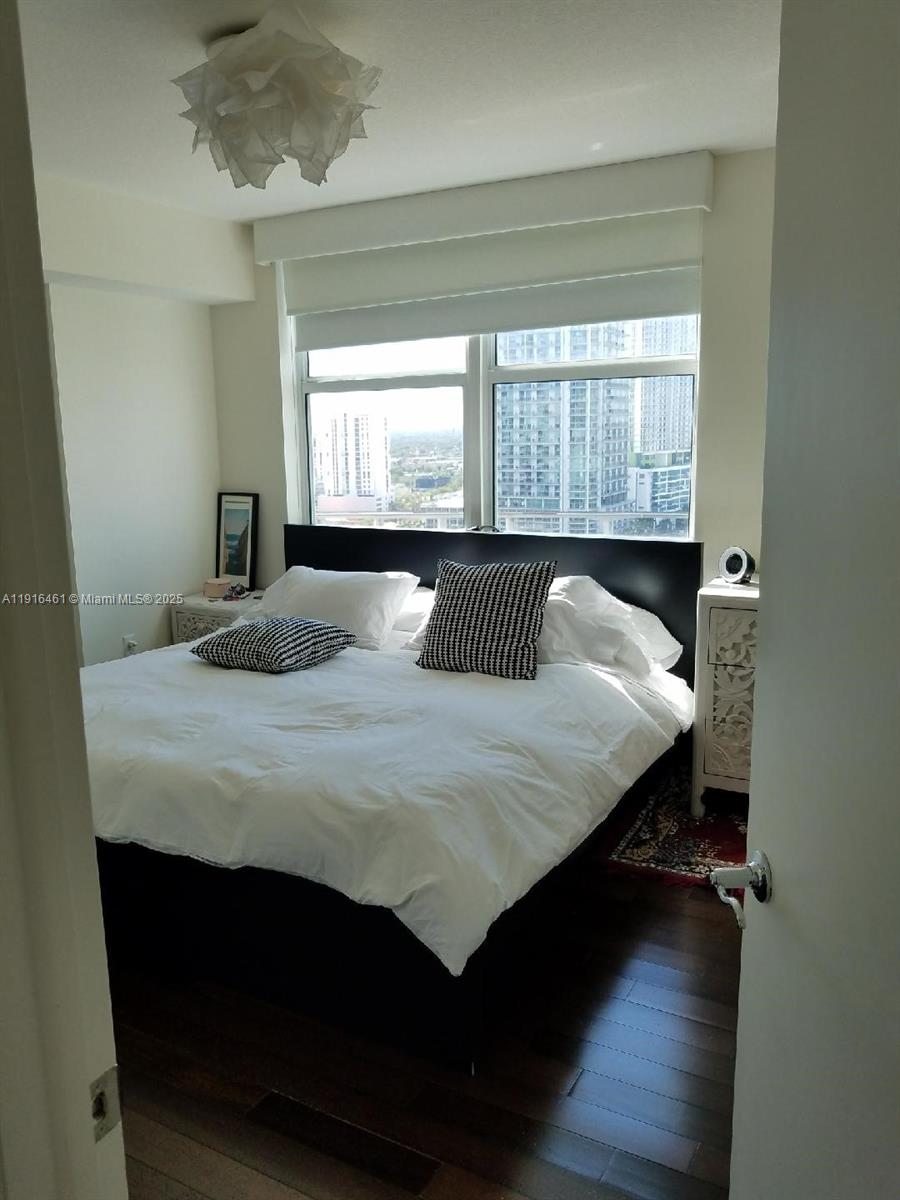 BRICKELL ON THE RIVER N T - Residential