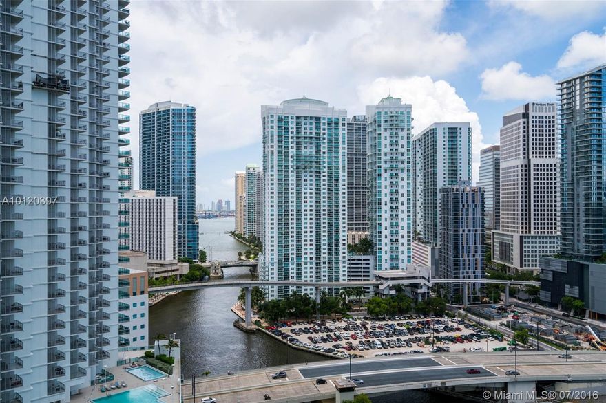 Bright and vibrant 2 bedroom + Den residence at the IVY Miami. Split floor plan layout with tasteful wood flooring throughout. The Miami skyline brings a sense of energy from the city into your living room. Unit features full sized washer dryer. Blackout and shear roller blinds throughout. The IVY is a full service building located within a short walking distance to all of Brickell's attractions and great restaurants. The building amenities include gym, spa, pool, valet and 24hr reception.
