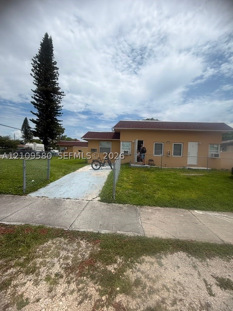 1203 NE 109th St 3