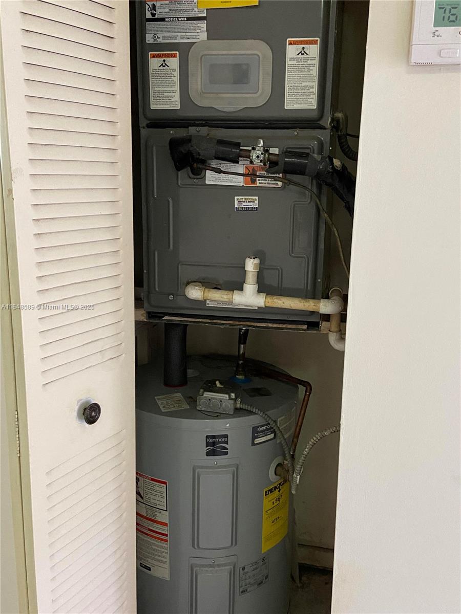 GOLDEN GATE CONDO PHASE I - Residential