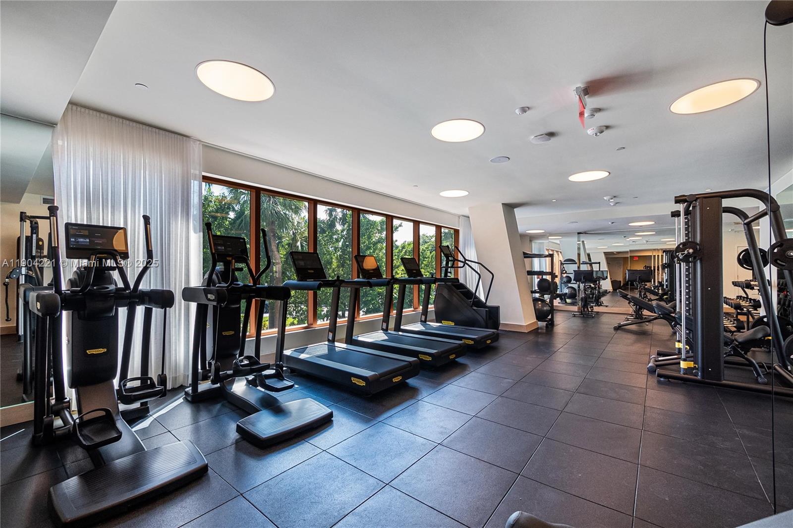 RHODES AMD NEW BISC - Residential Lease