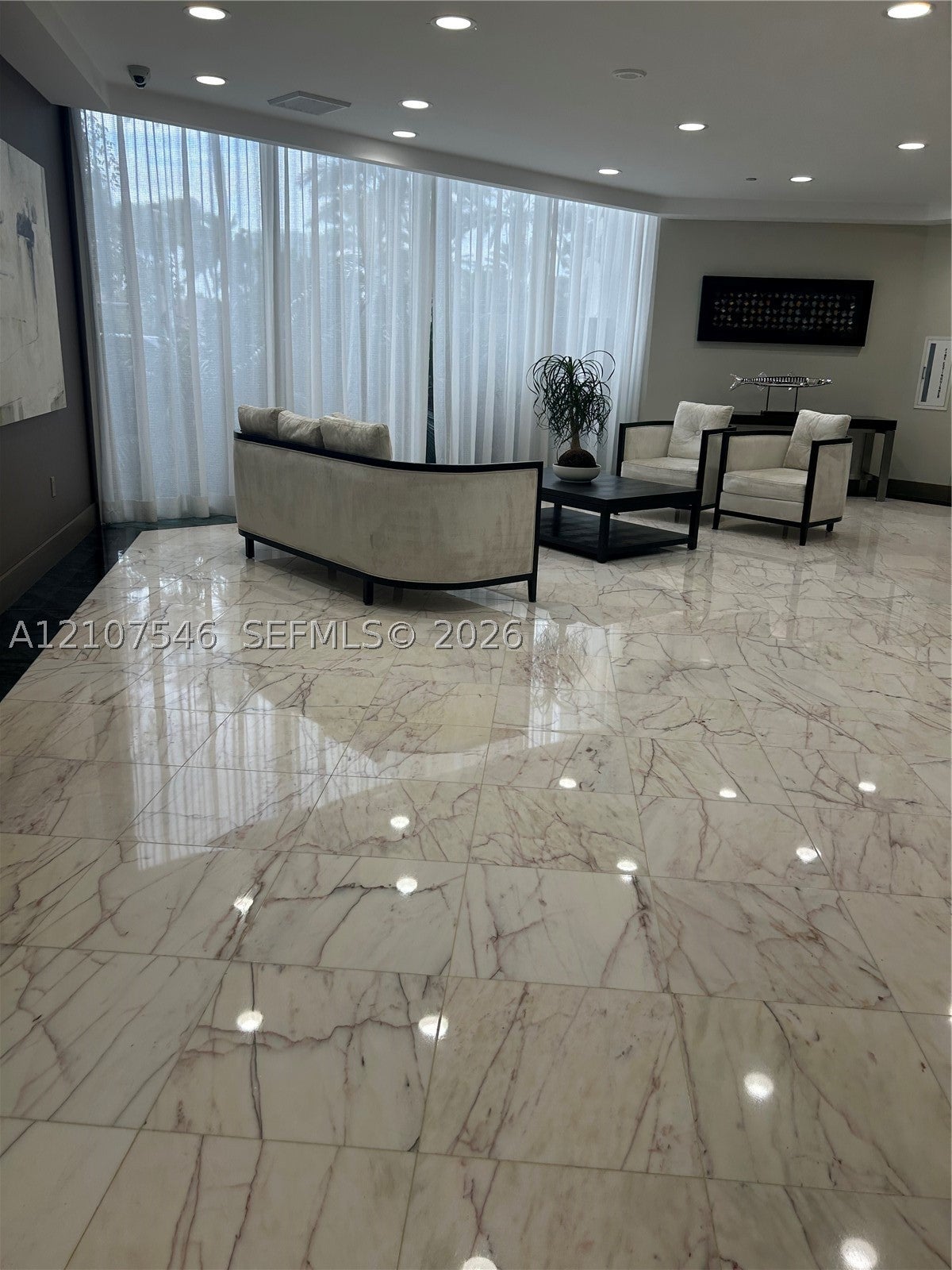 19333 Collins Ave 2007