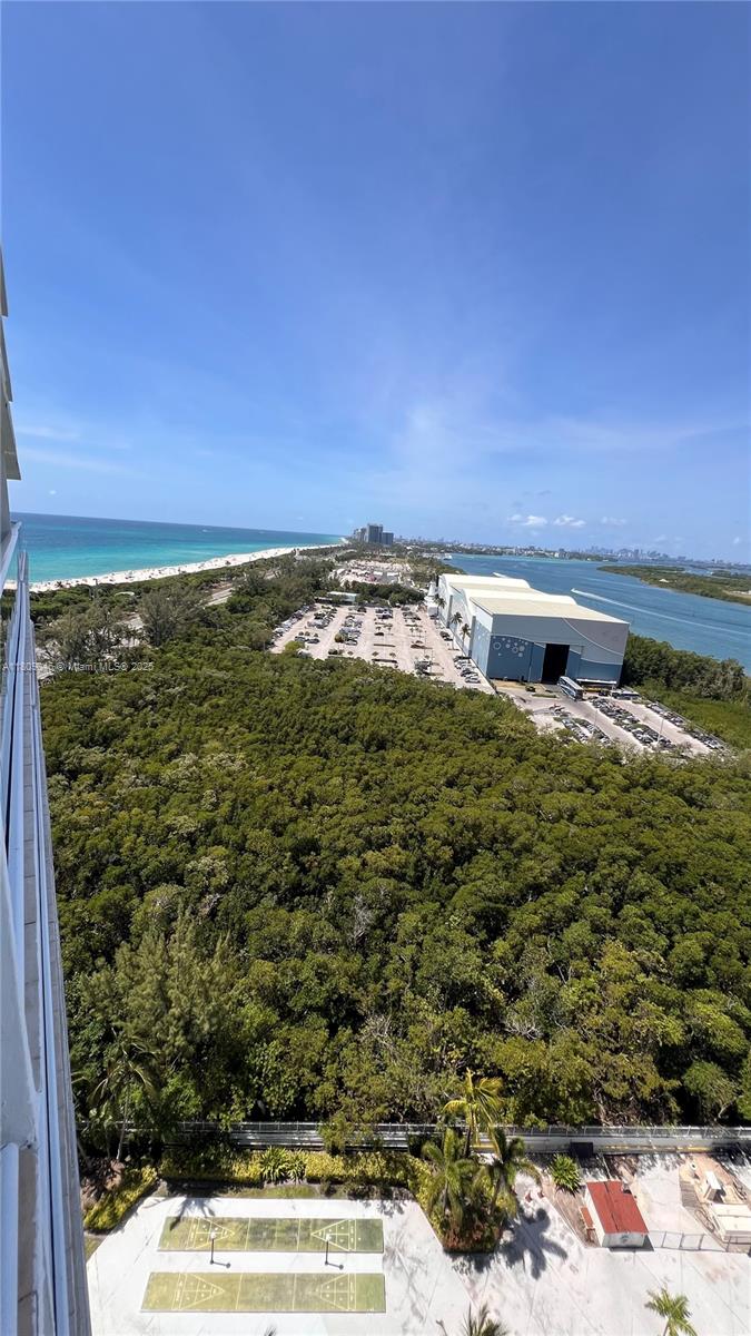 Property for Sale at 100 Bayview Dr 1919, Sunny Isles Beach, Miami-Dade County, Florida - Bedrooms: 2 
Bathrooms: 2  - $470,000