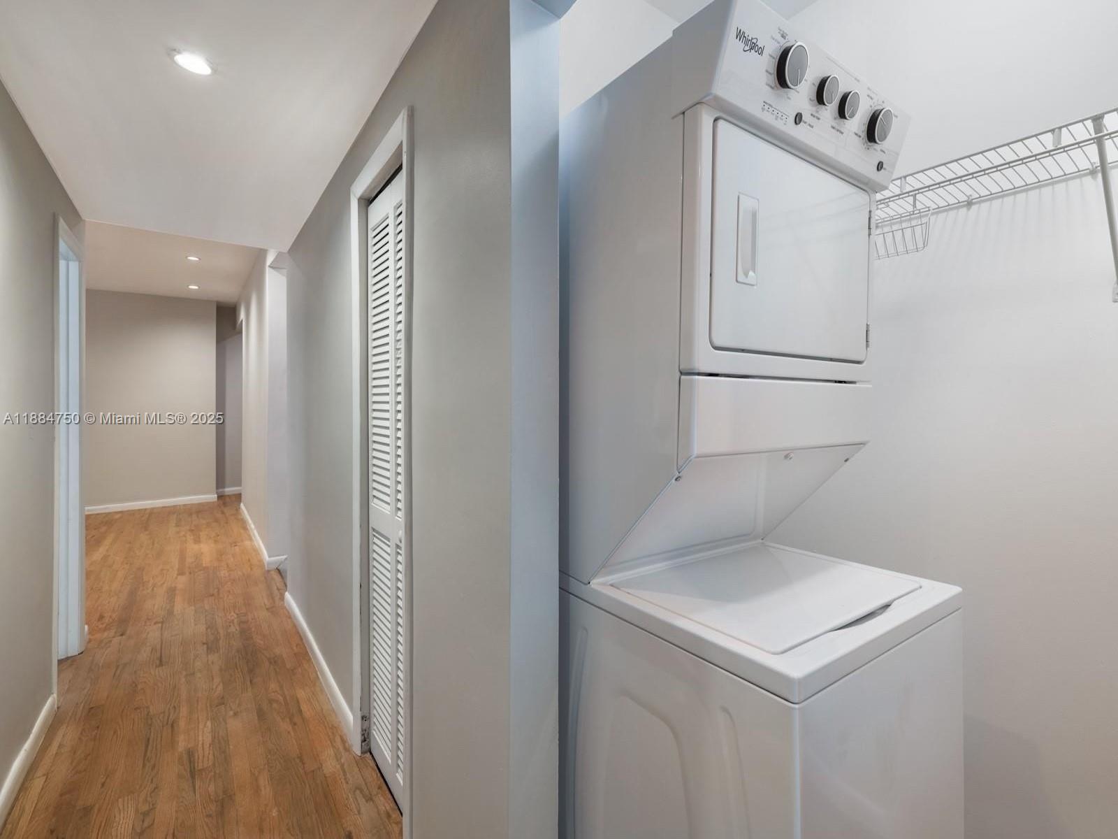 THE COCONUT OF SOUTH BEAC - Residential