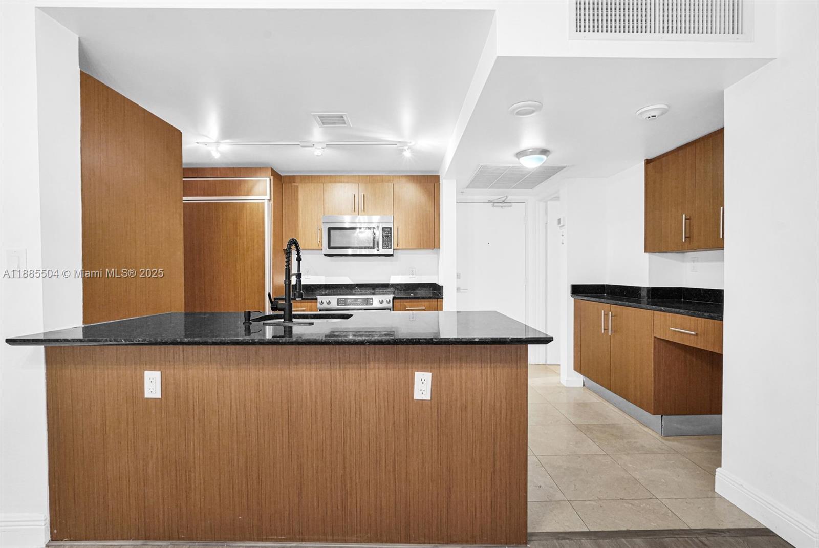 HARBOUR HOUSE - Residential Lease