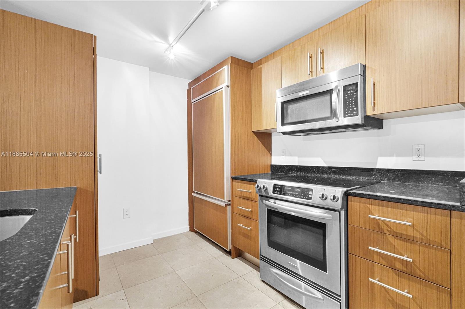 HARBOUR HOUSE - Residential Lease