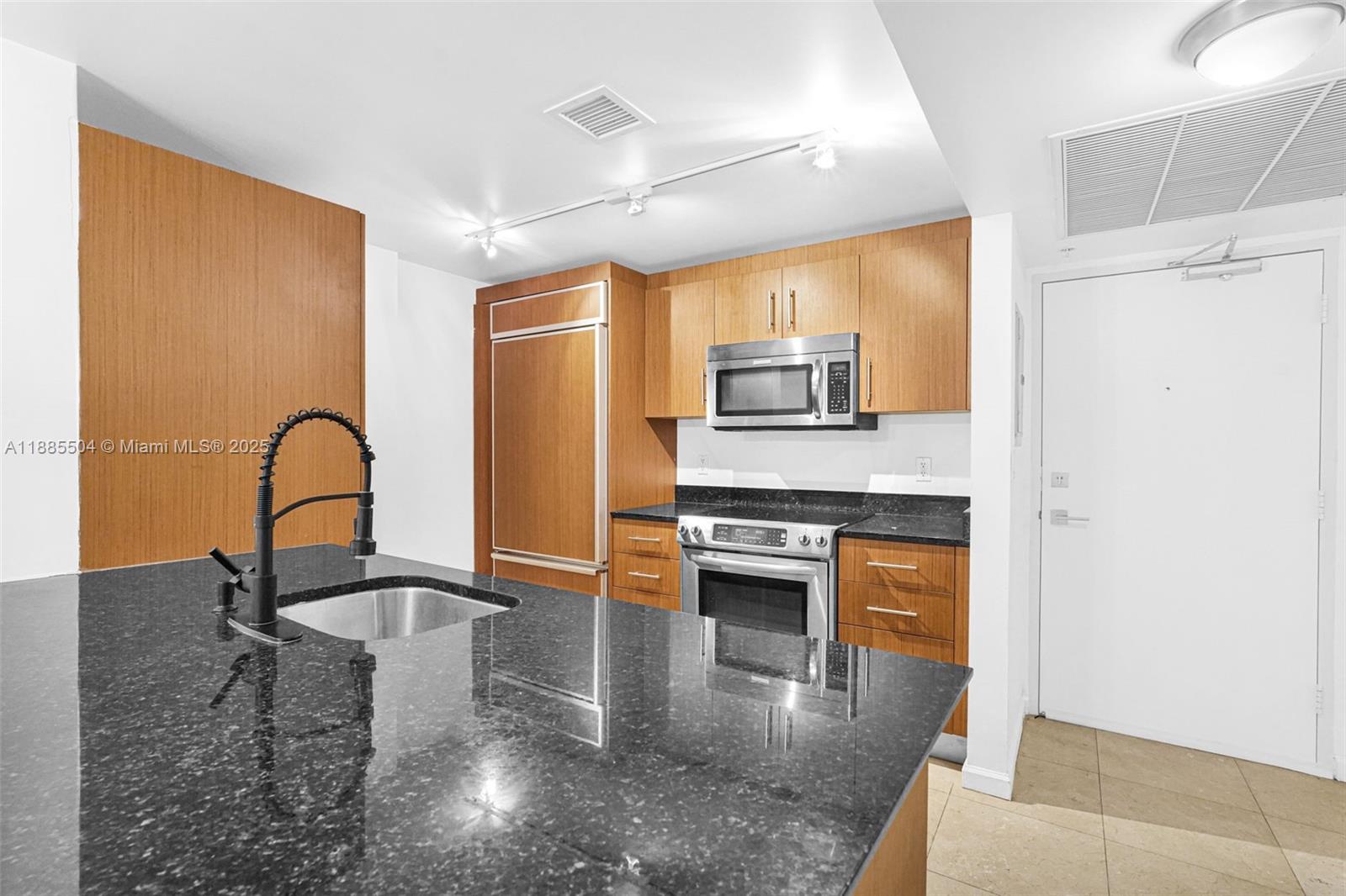 HARBOUR HOUSE - Residential Lease