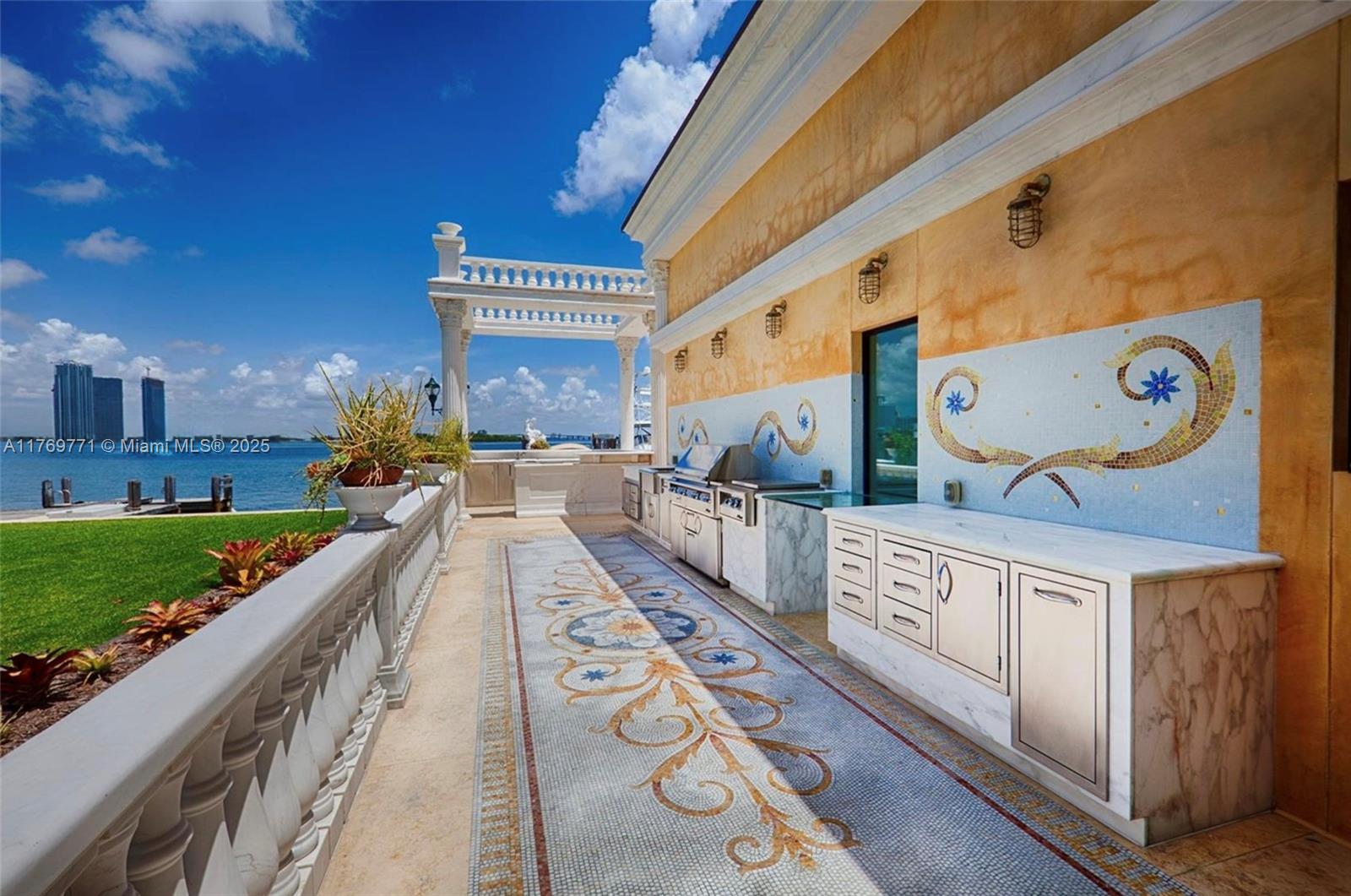 BISCAYNE ISL - Residential