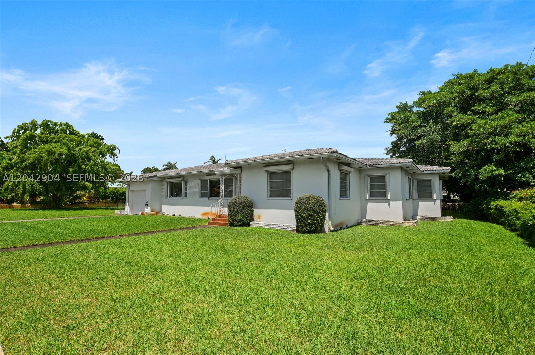 20 SW 4th St