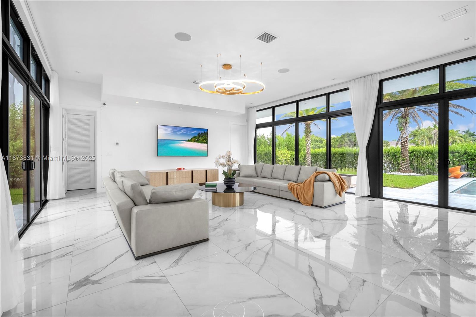 WESTON ESTATES - Residential