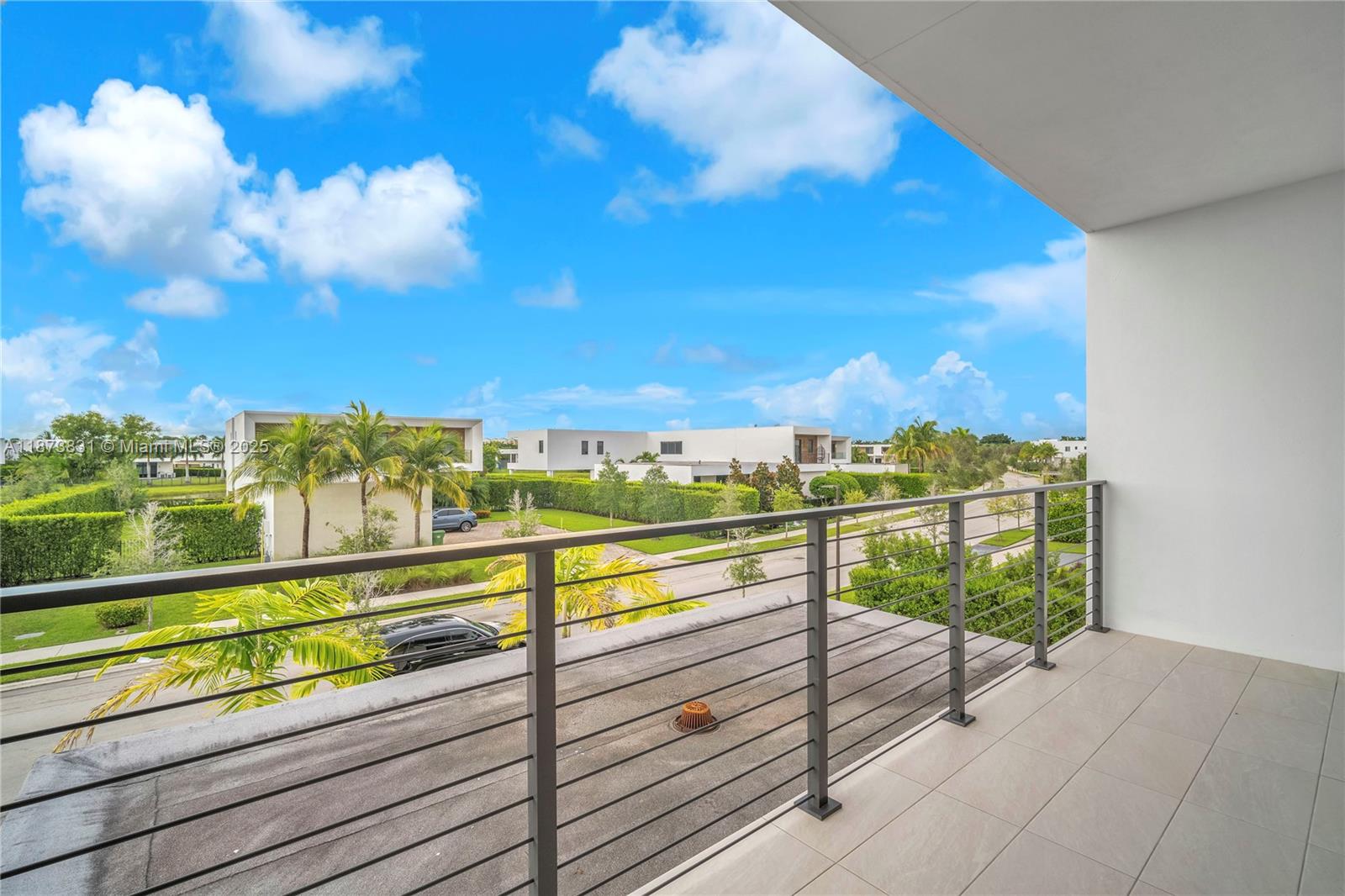 WESTON ESTATES - Residential