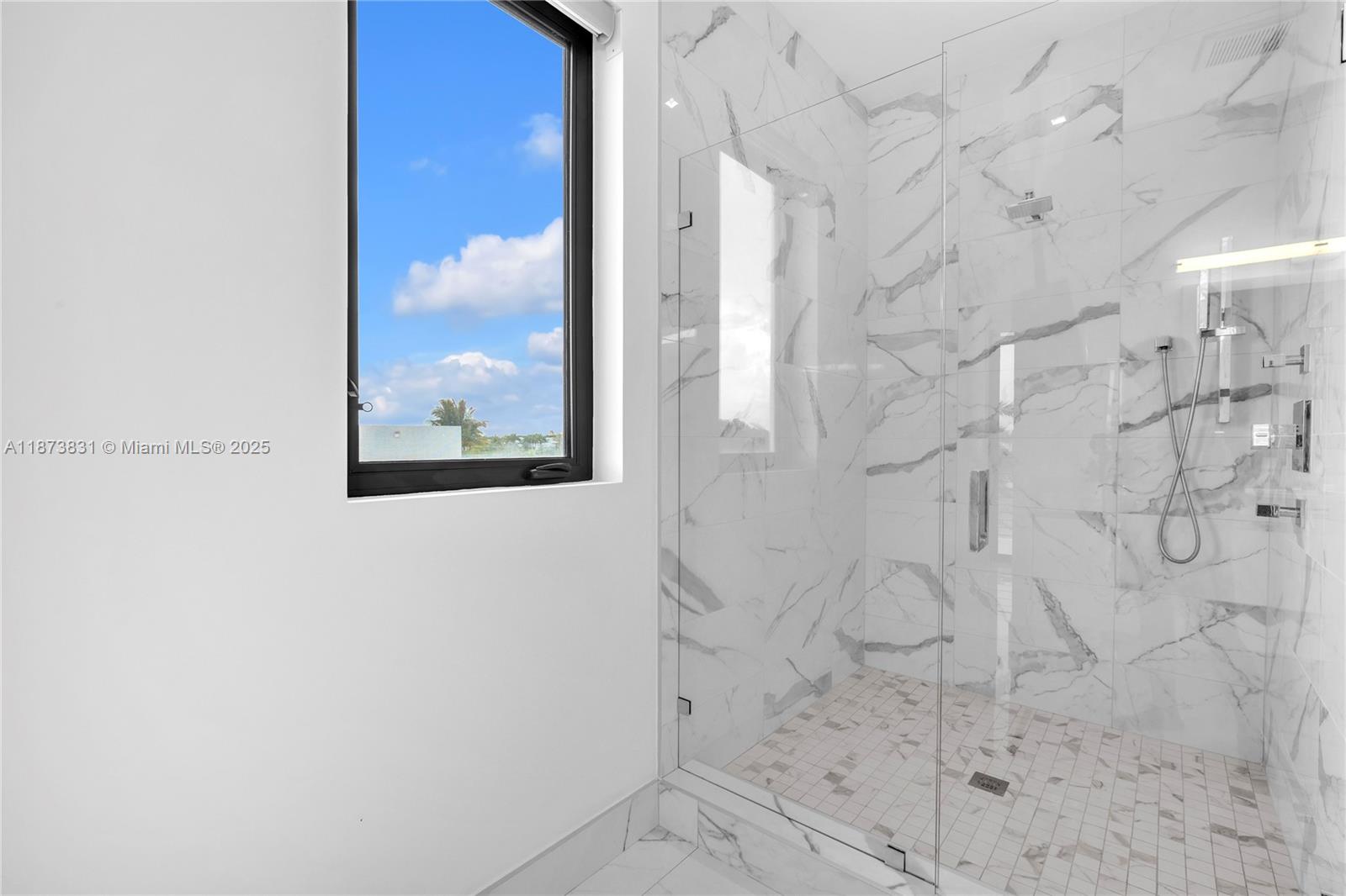 WESTON ESTATES - Residential