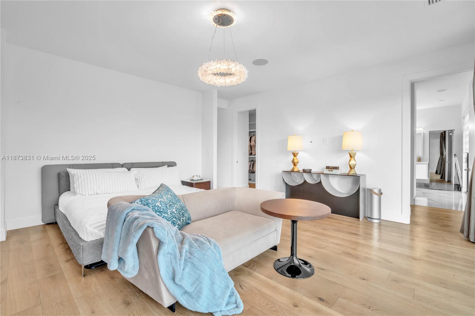 WESTON ESTATES - Residential