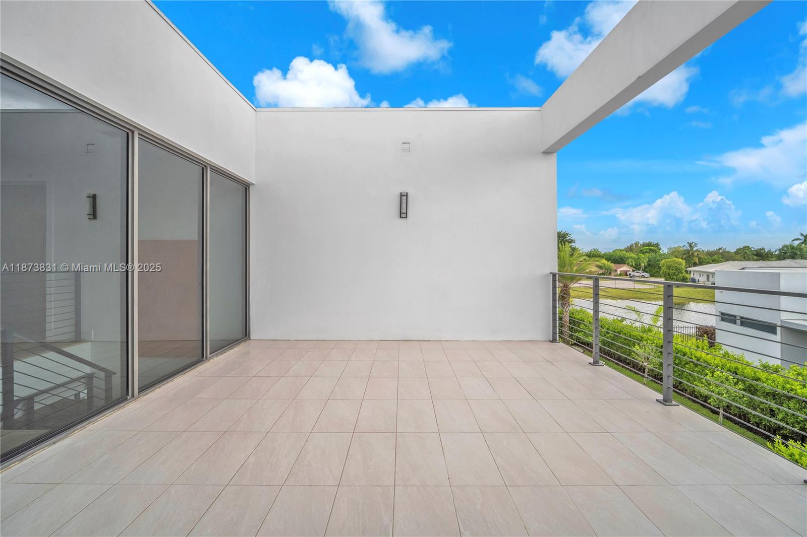 WESTON ESTATES - Residential