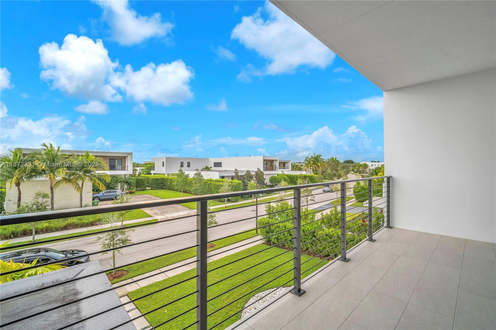 WESTON ESTATES - Residential