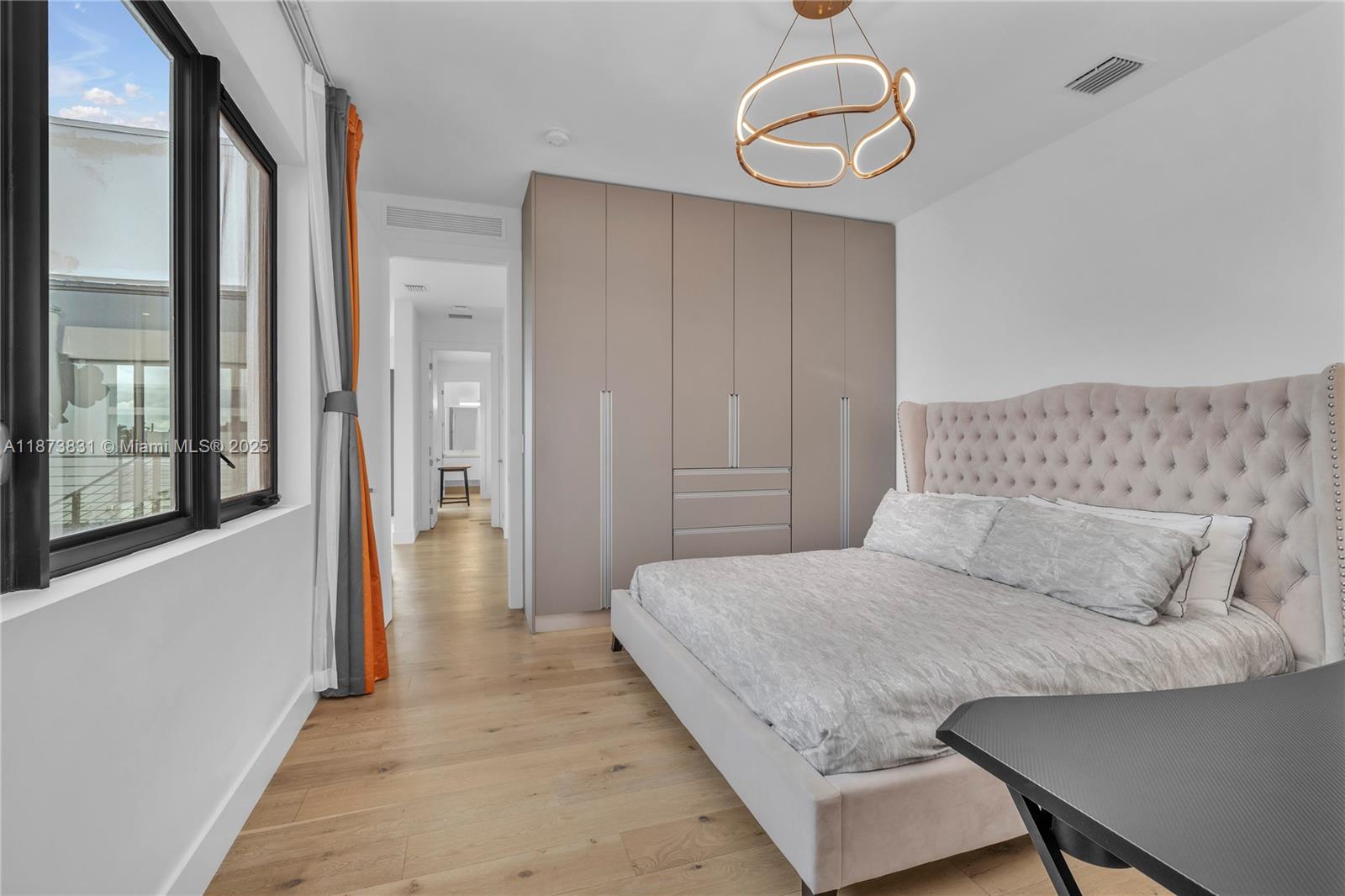 WESTON ESTATES - Residential