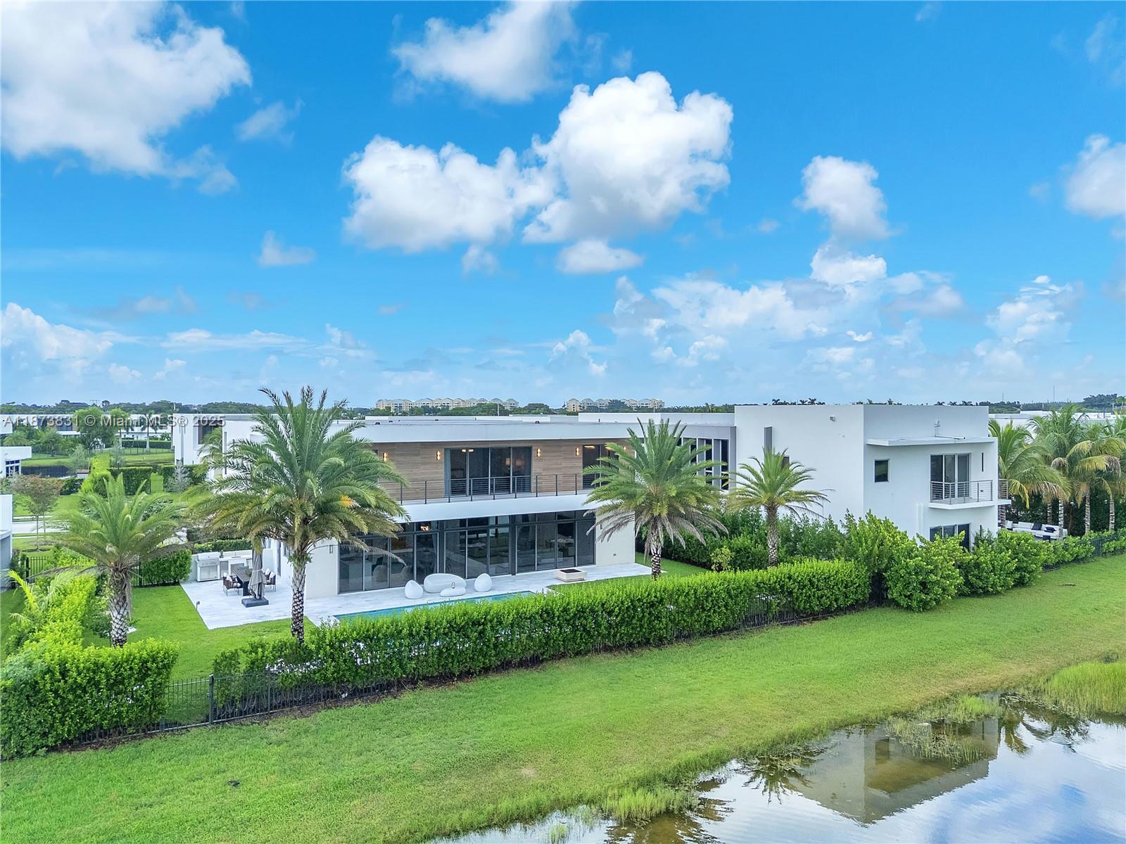 WESTON ESTATES - Residential