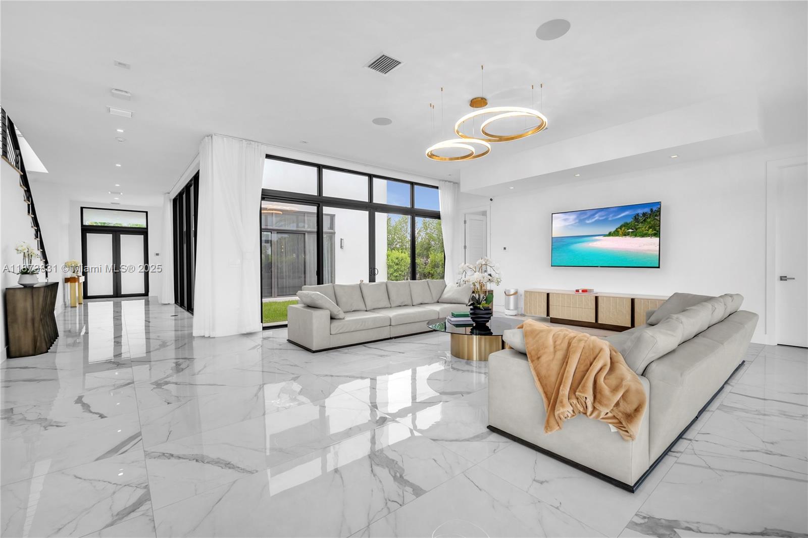 WESTON ESTATES - Residential