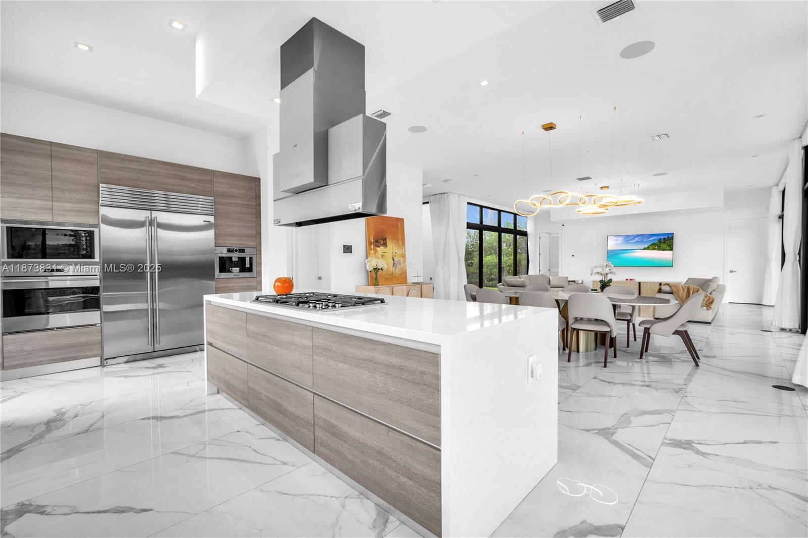 WESTON ESTATES - Residential