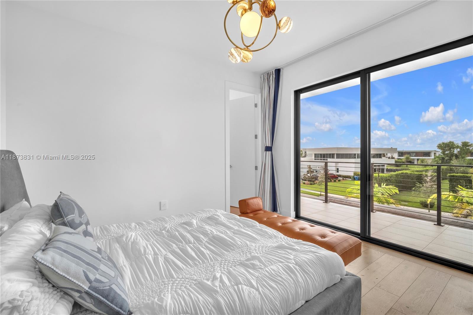 WESTON ESTATES - Residential