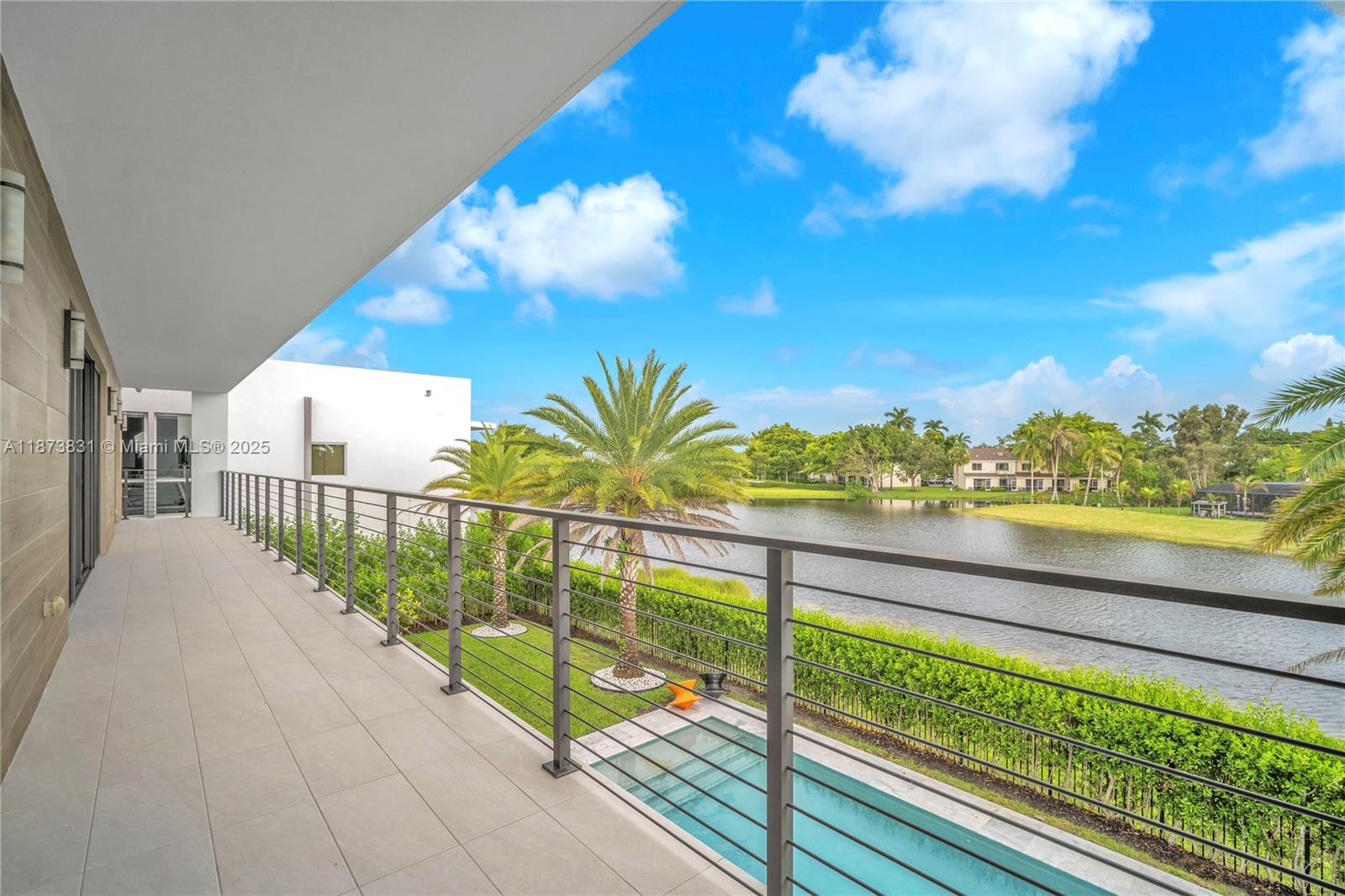 WESTON ESTATES - Residential