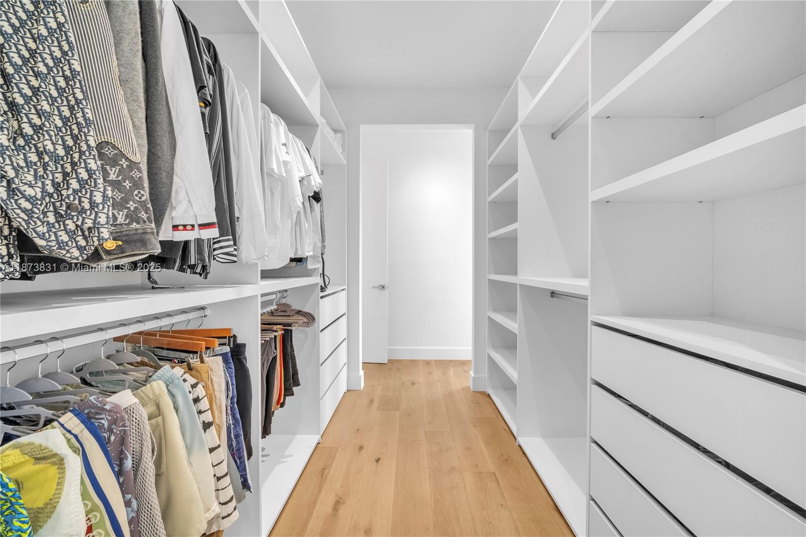 WESTON ESTATES - Residential