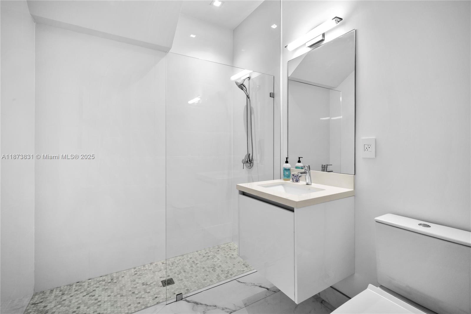 WESTON ESTATES - Residential