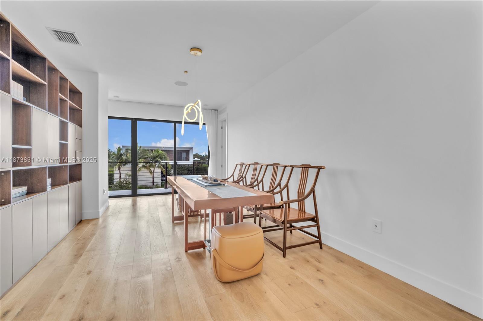 WESTON ESTATES - Residential