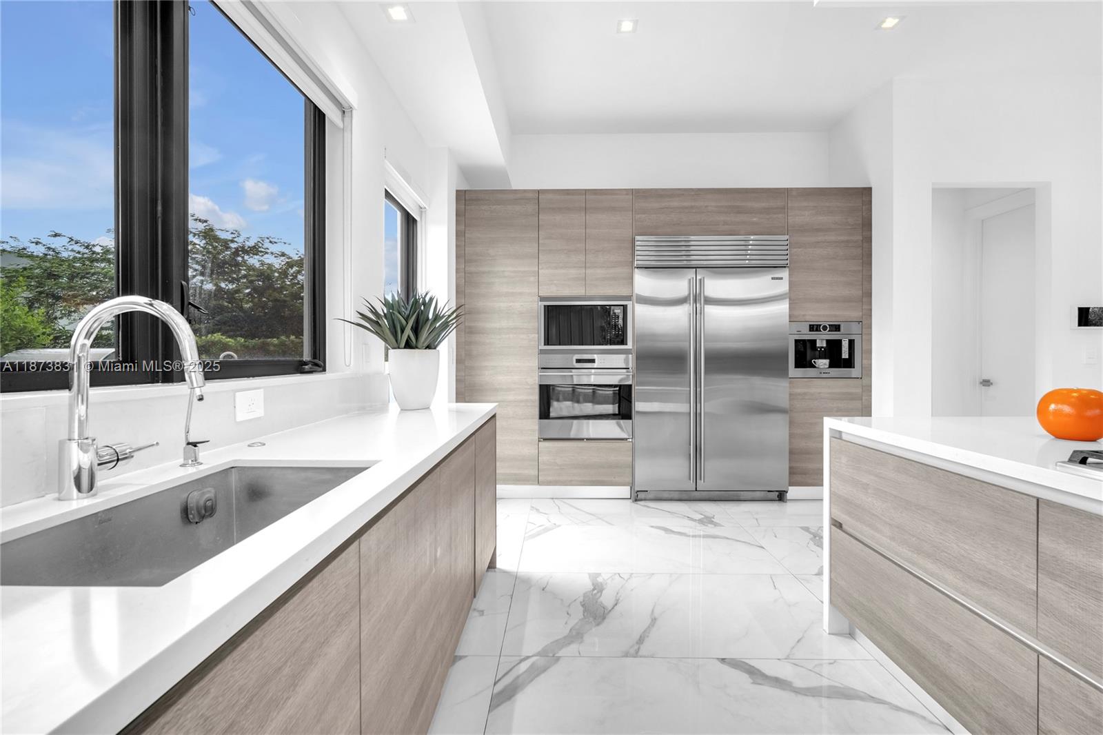 WESTON ESTATES - Residential