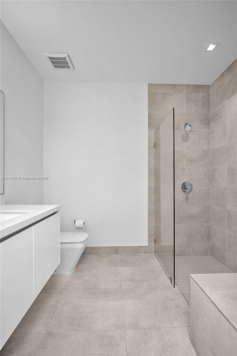 WESTON ESTATES - Residential