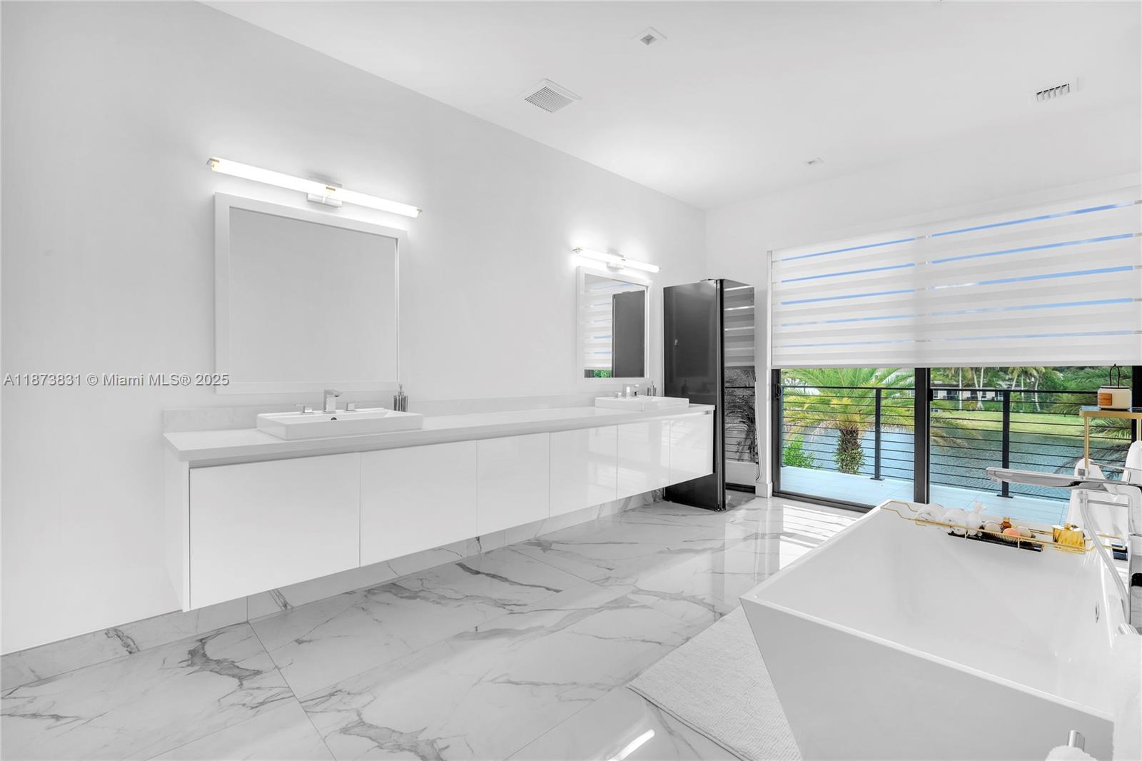 WESTON ESTATES - Residential