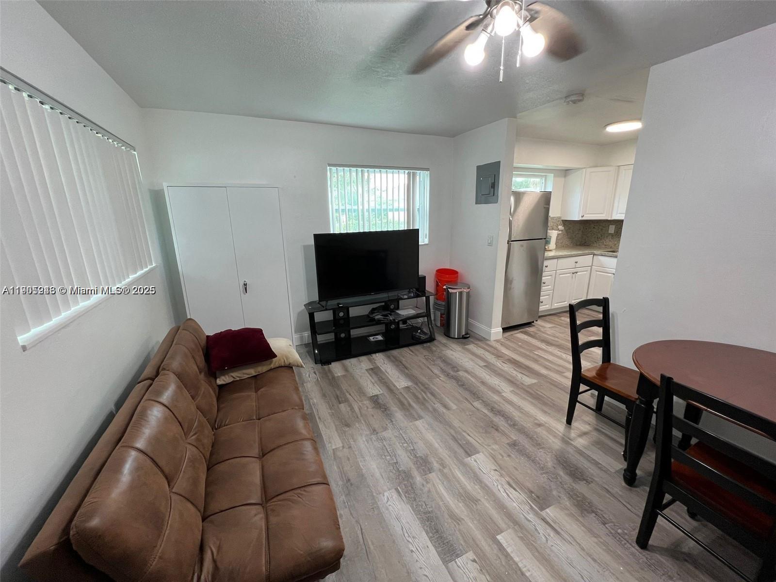 WASHINGTON PARK FOURTH AD - Residential Lease