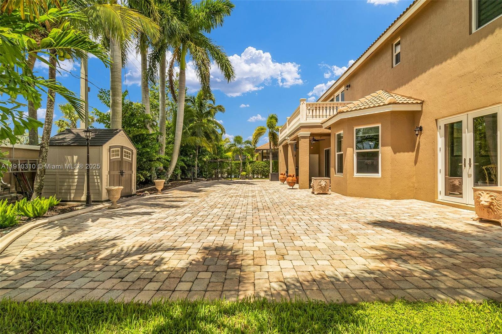 PASADENA AT PEMBROKE SHOR - Residential