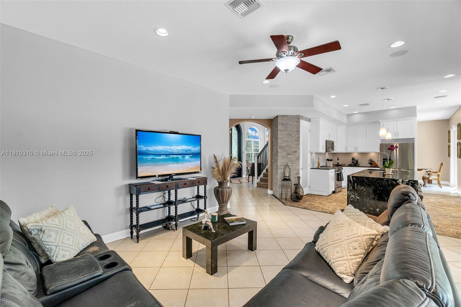 PASADENA AT PEMBROKE SHOR - Residential