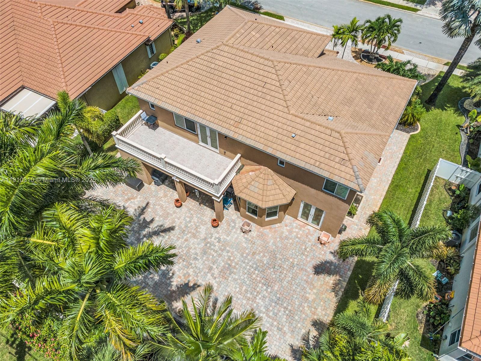 PASADENA AT PEMBROKE SHOR - Residential