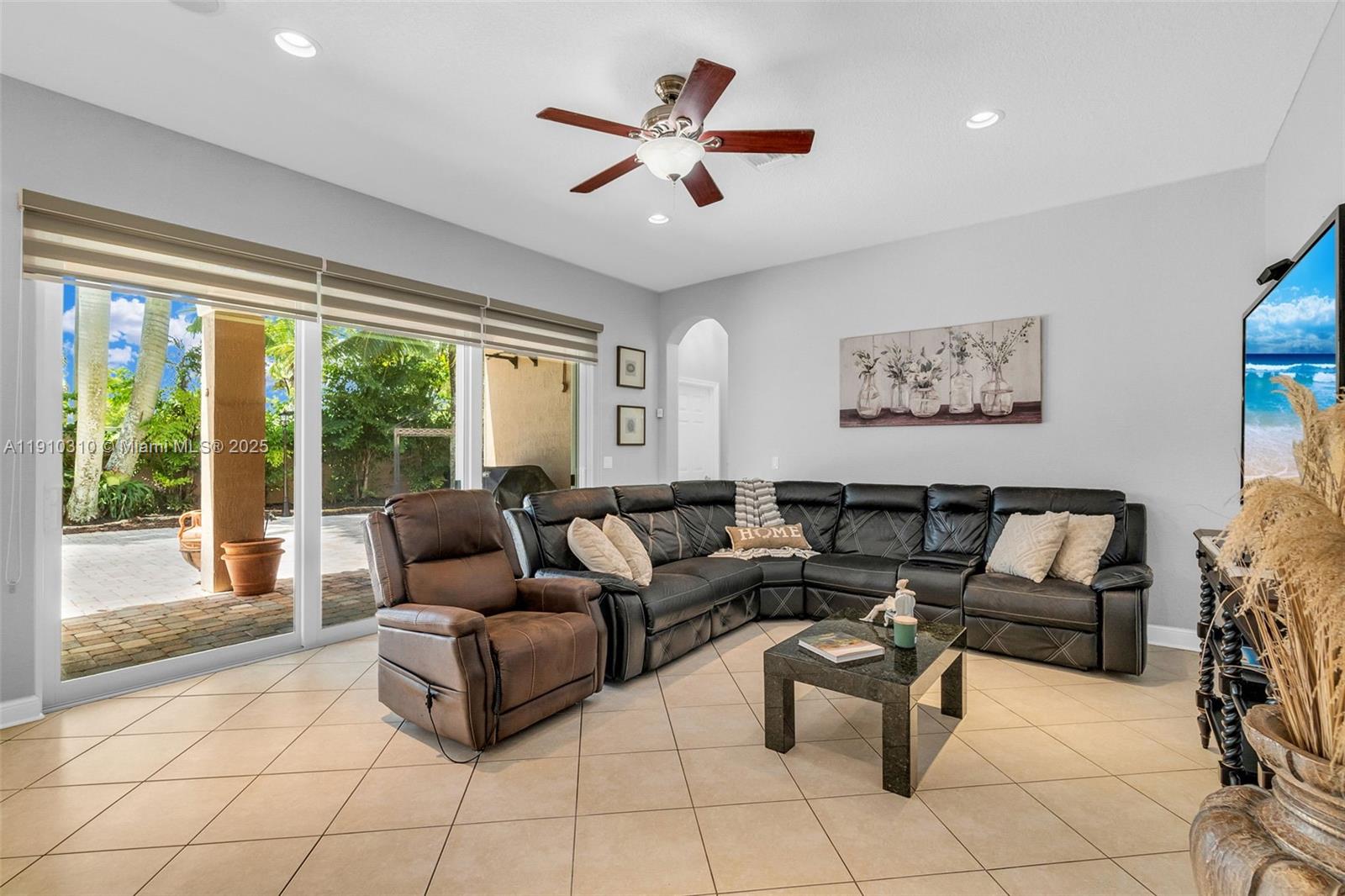 PASADENA AT PEMBROKE SHOR - Residential