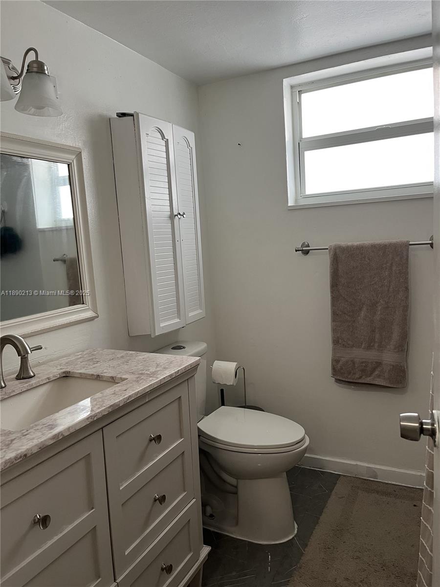 FIFTH HORIZONS CONDO - Residential