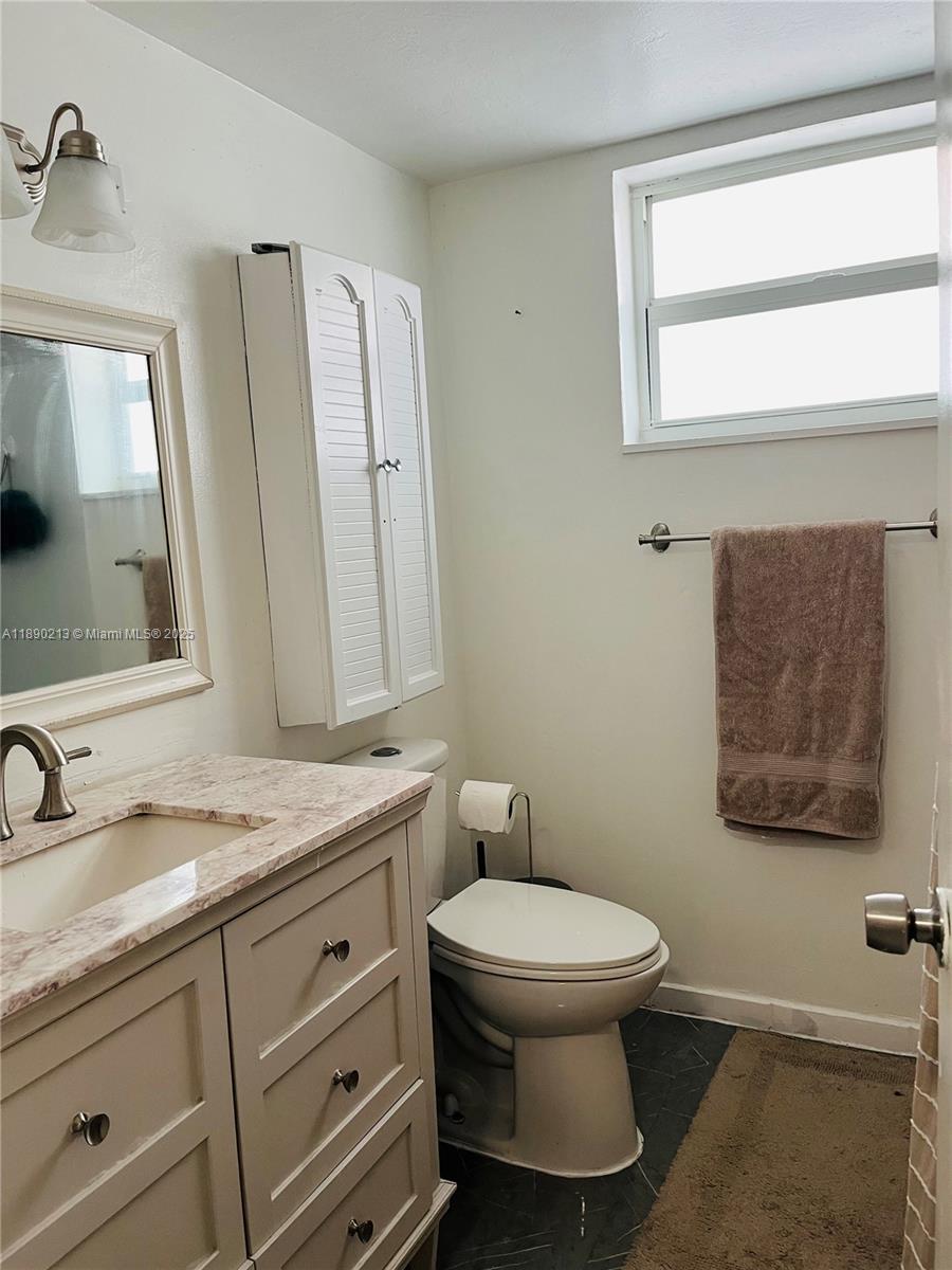 FIFTH HORIZONS CONDO - Residential