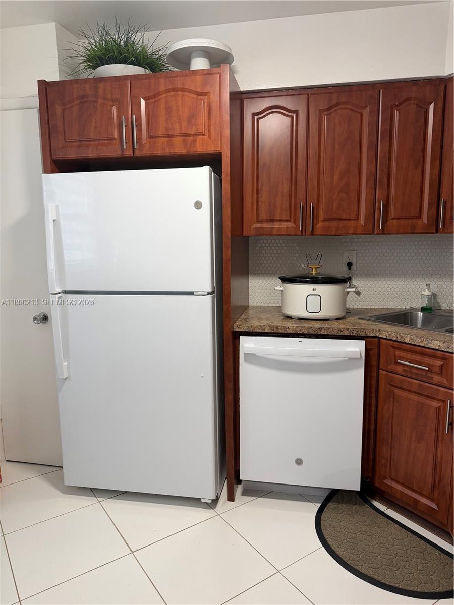 19001 NE 14th Ave 107
