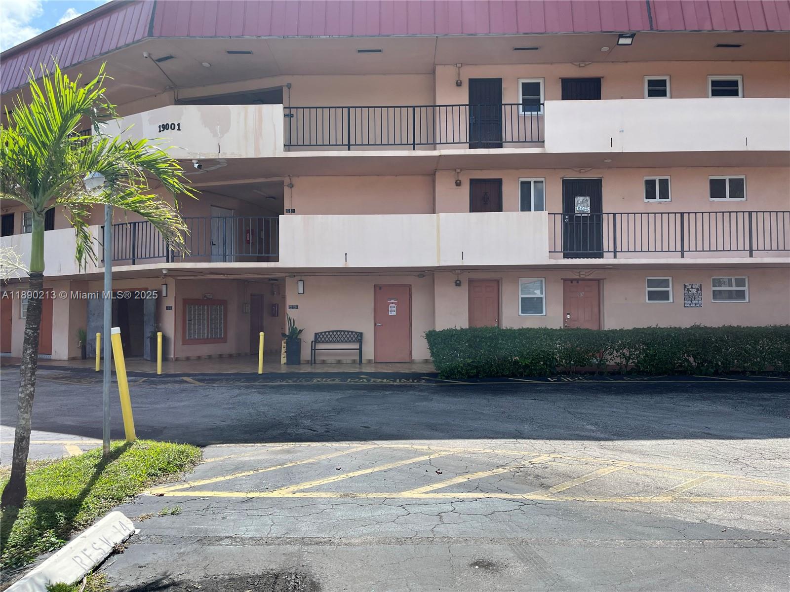 FIFTH HORIZONS CONDO - Residential