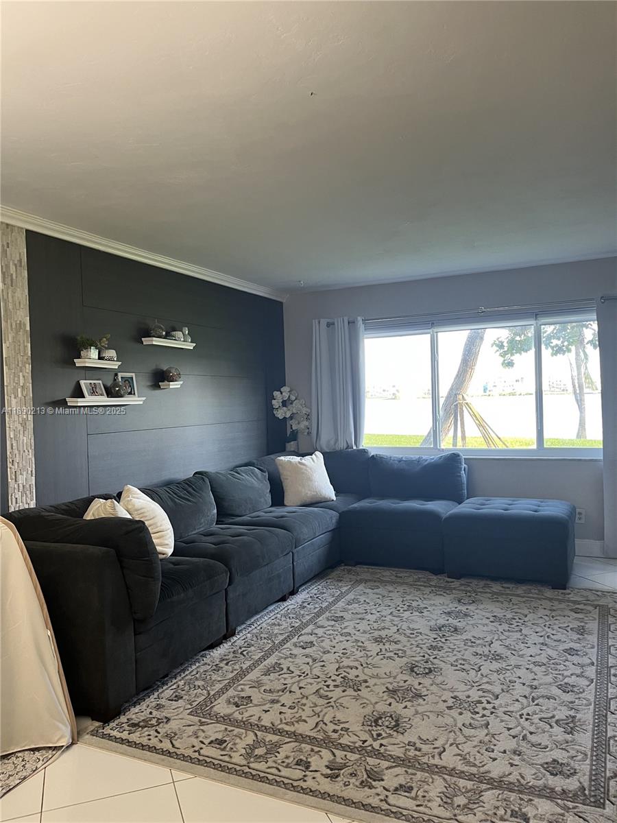 FIFTH HORIZONS CONDO - Residential