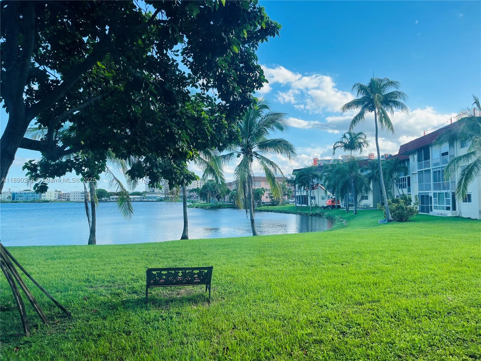 FIFTH HORIZONS CONDO - Residential