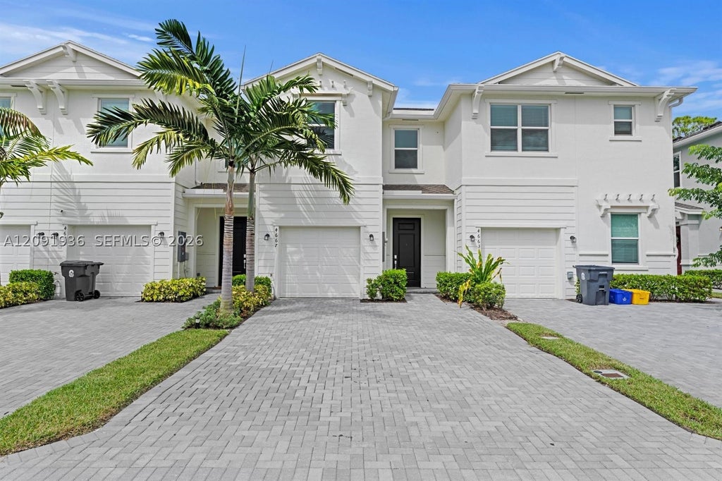 Photo of 4667 Hollister Ave, Lake Worth, FL 33463 (MLS # A12091936)