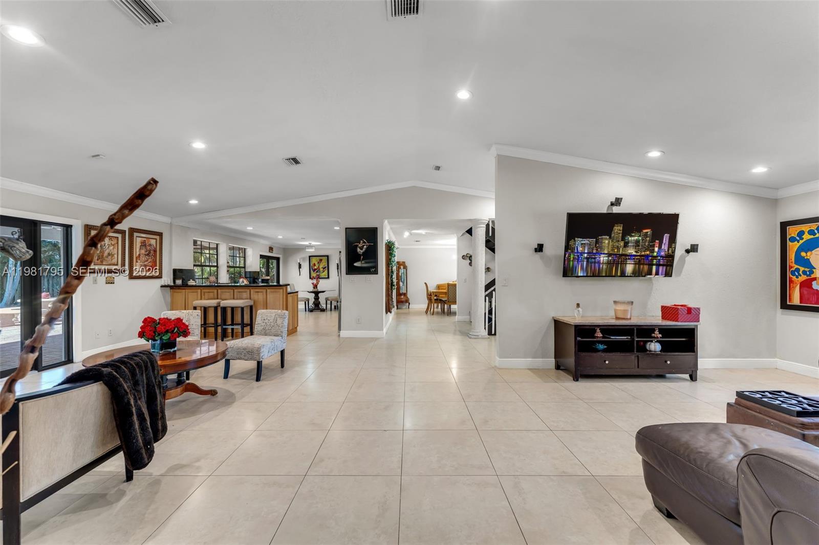 KINGS GROVE - Residential