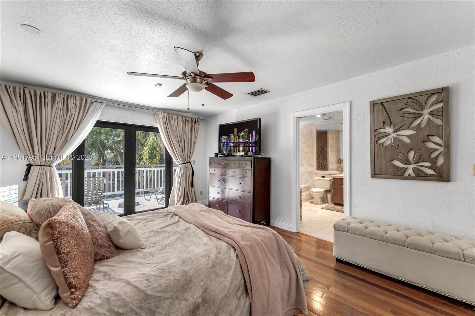 KINGS GROVE - Residential