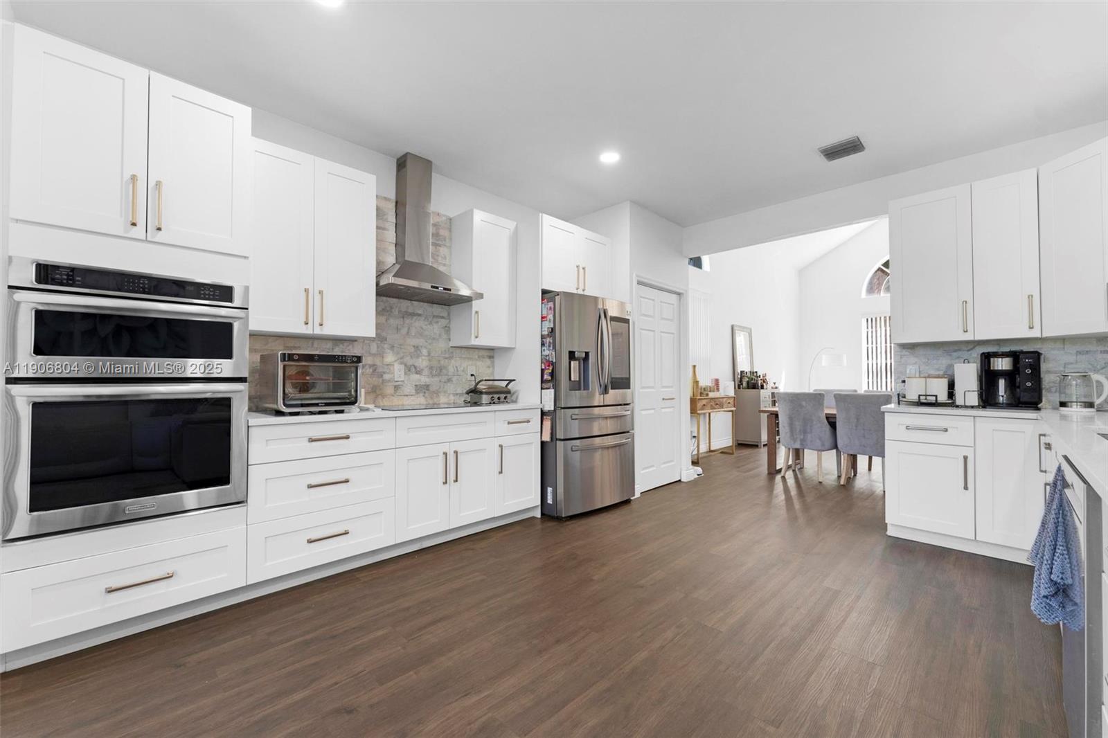 MAYFAIR AT PARKLAND - Residential