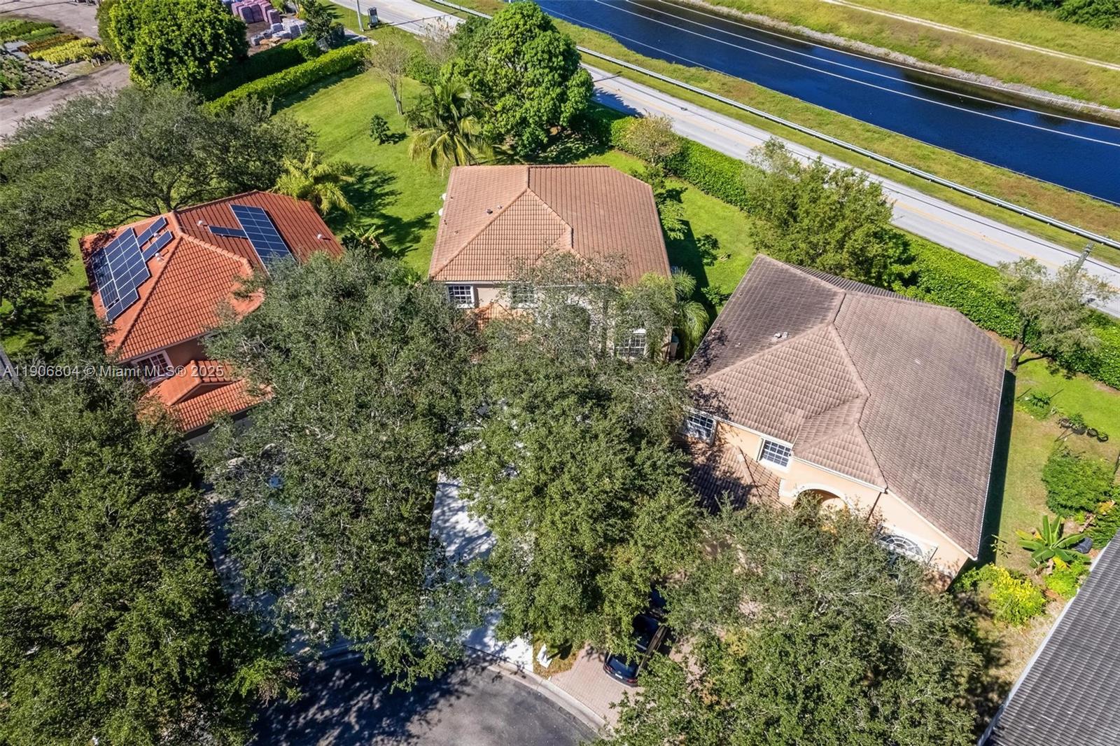 MAYFAIR AT PARKLAND - Residential